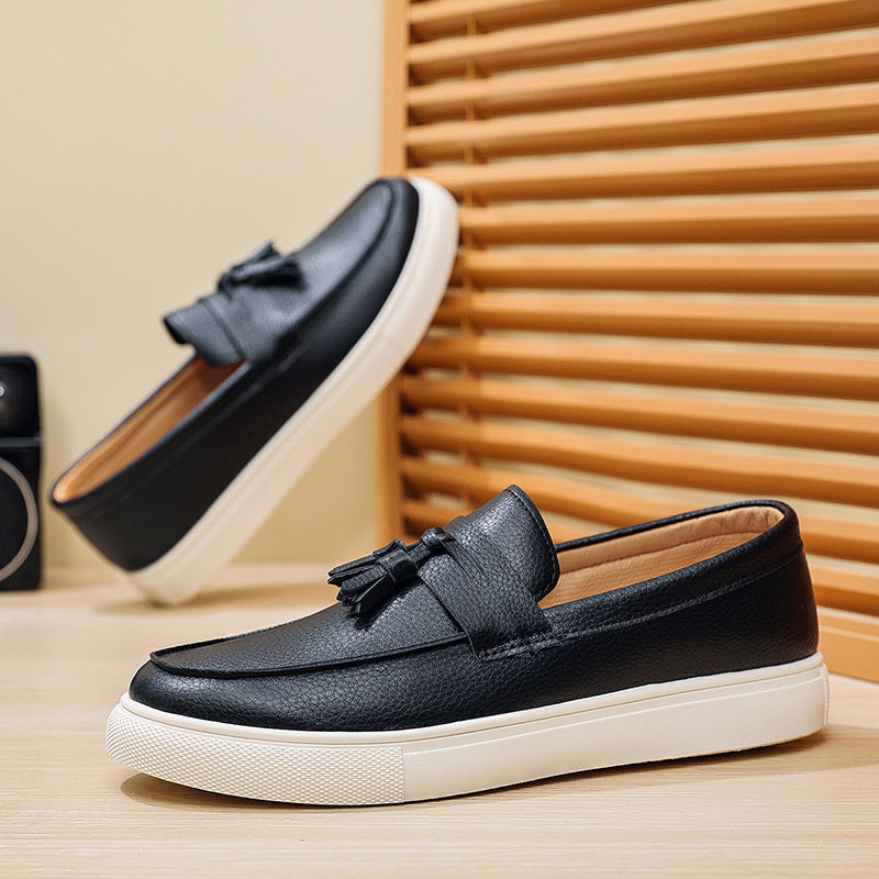 Casual Sports Shoes Stylish And Versatile